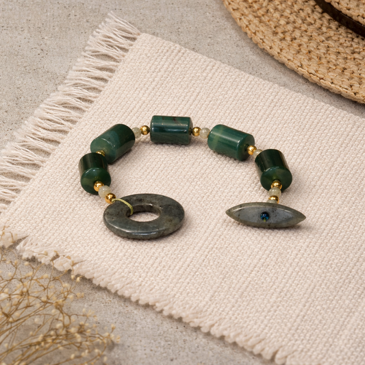 Sardonyx Agate and Labradorite Bracelet | Gold Plated | Toggle Clasp | Handmade Gemstone Bracelet | Boho Luxury