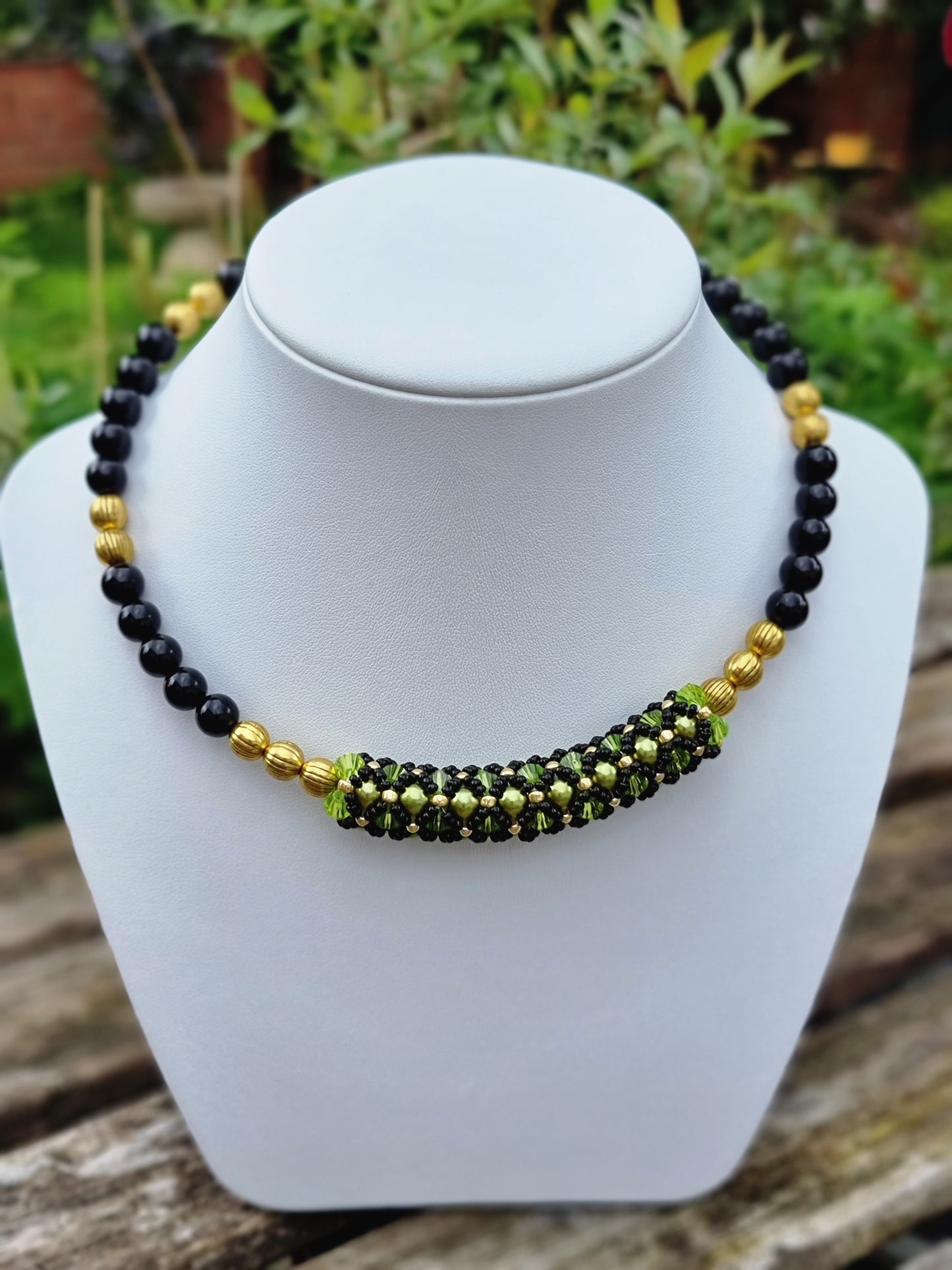 Black Agate and Peridot Green Crystal Choker | Tibetan Gold Beads | Memory Wire | Handmade Statement Necklaceen necklace